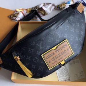 Discovery腰包可调节腰带和多个拉链口袋安全收纳贵重物品