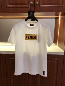 原来大家都在找的精刻潮牌男装的批发厂家一手货微信号