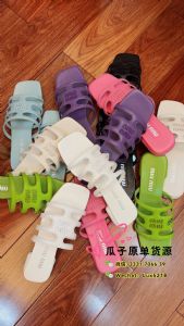 广州国大领龙鞋城档口工厂直销批发凶猛猫家miu女鞋一手货源批发