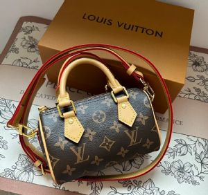 广州大牌包包工厂，一件代发.超高品质，寻求合作伙伴 ,代发包邮