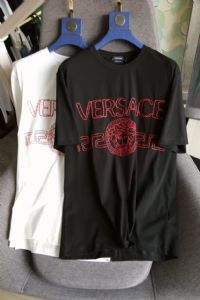 名牌工厂高档男装厂价精品在广州出货比较多