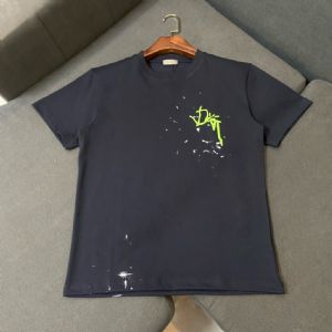 全国低价的精品厂家厂价男装这里有——《今日公布》