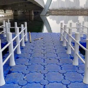 水上码头塑料浮箱