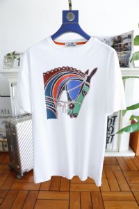 厂家货源销量极高的国际顶流一线名牌男装百分百定制的尖货市场