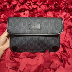 经典高档著偧品包厂家货源经典印花字母黑色腰包翻盖胸包单肩斜挎男包