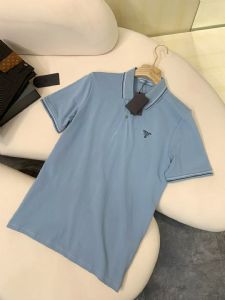 给大家解说一下火爆精品厂价男装批发货源市场地址