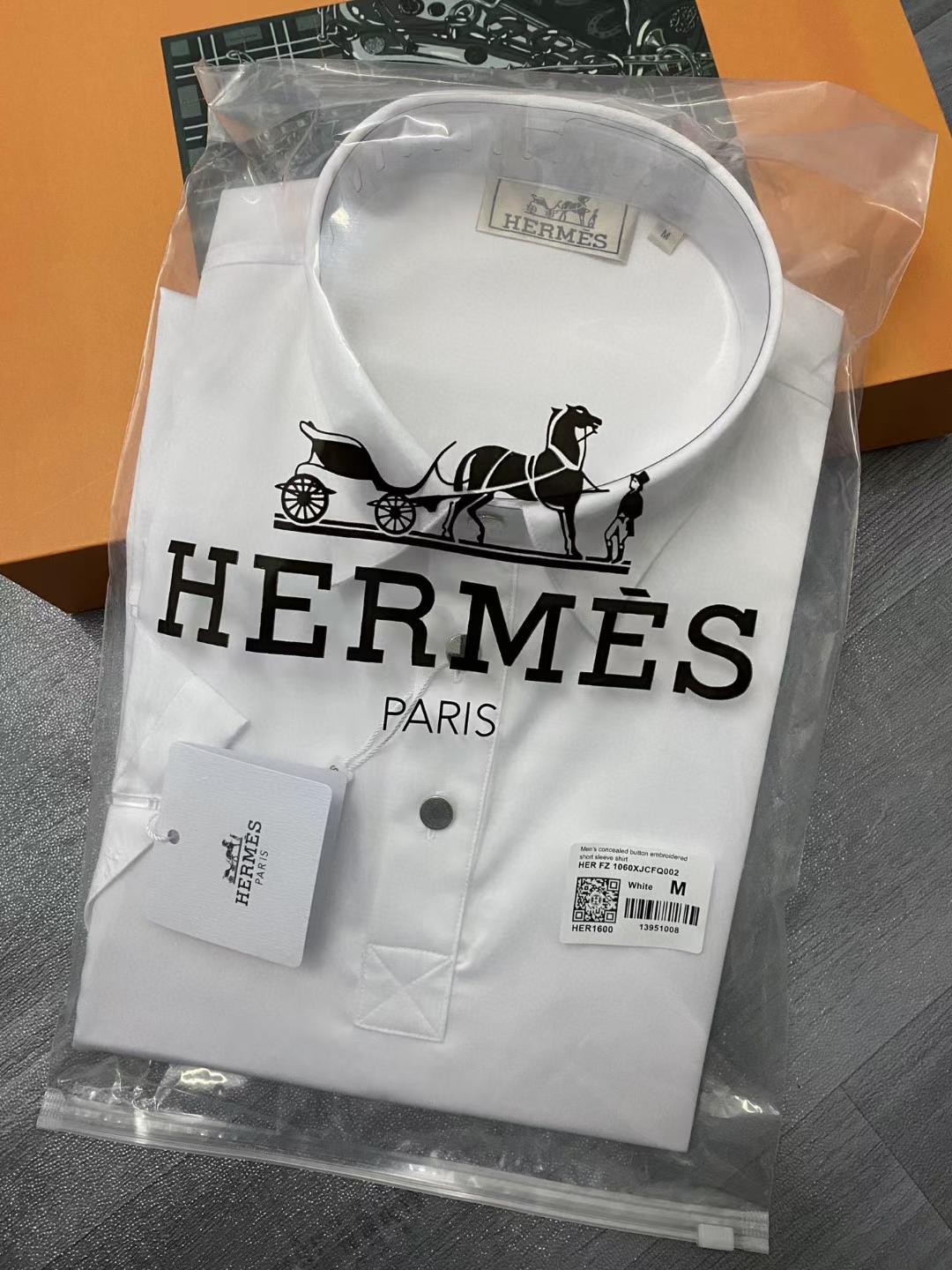 细讲下专柜同步更新顶尖名牌男装超级实惠的档口地址