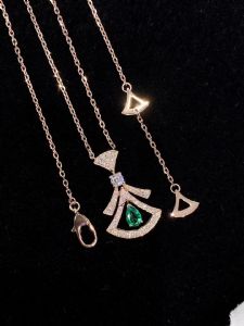 Aan Cle伯家戒指 18K60016136.60016136