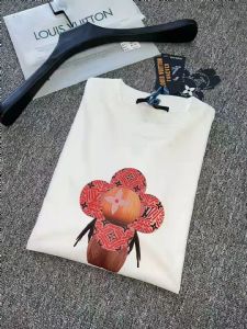 如何找到今年流行的当季正品一线精品工厂男装批发货源