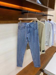 盘点十大普^拉达芬迪男装。2022已更新（今日/新闻）