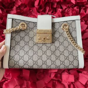 高档哪个厂的*真购物平台有哪些,包包批發是怎麼拿的貨*好