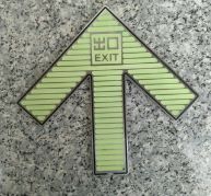 屏蔽门处上下车箭头 不锈钢疏散指示