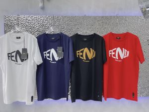 爆料优质专柜厂价潮牌男装批发档口质感超高的批发市场地址