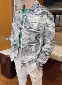 广州在哪里才能找到微商高端精刻潮牌男装货源厂家直销微信