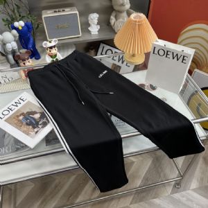 大牌著偧品男装工厂服装的具体定制流程可以看下——《今日公布》