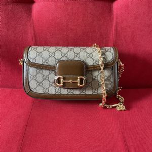 高档包包批发多少钱,1955系列女士肩背包配双肩带米色乌木色