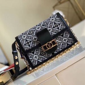 lv Dauphine手袋系列新作，雅致设计带来实用功能代购级