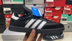 潮鞋工厂对接货源直销！微信货源