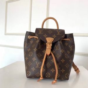 lv双肩包可拆卸并调节的皮革肩带实现多种背携方式