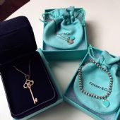 广州高档大牌饰品首饰卡家 蒂芙尼 vca 一手货源 厂家直供