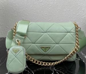 普 拉达包包特制1 比 1复制，工厂批发直销