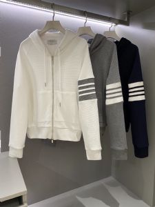 国际一线大牌时尚著偧品男装工厂一手货源哪里有