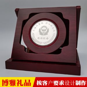 从警纪念章 从警30周年荣誉章 民警荣休纪念章