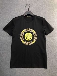 专柜品质的著偧品大牌男装批发在哪里 拿货多少钱