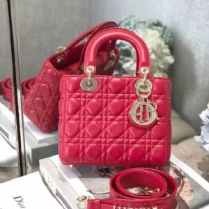 广州包包一手货源，工厂直销一件代发，专注原厂进口皮，全国包邮诚招代理