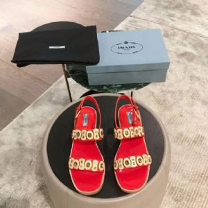 高端品质鞋免费代理，超低价格支持退换货可一件代发