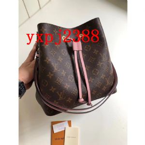 著偧品包包原版厂家工厂，诚招免费代理