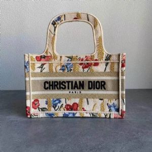 Book Tote手袋时尚博主明星超模或是名媛都在用的包包