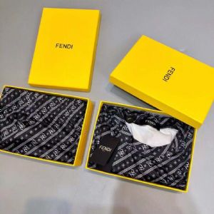 广州深圳两地的高端著偧品男装批发市场在哪