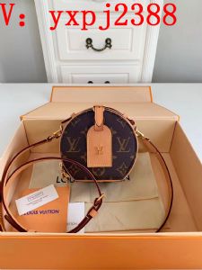 名牌包包代工厂诚招微商微信实体店支持一件代发