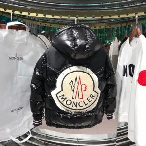 蓝卡服饰贸易供应高端外贸男装一件代发