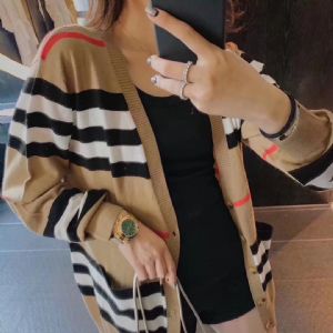 2020厂家著偧品男装 工厂*大牌服装微信