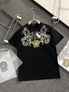 国际著偧品大牌男装工厂一手货源批发