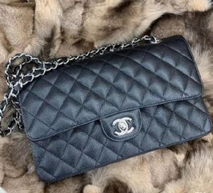 mcm Toni Visetos小巧的购物袋具有多功能历久弥新