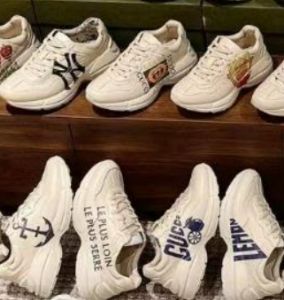 香港大牌鞋子代工厂 专柜同步更新 支持一件代发