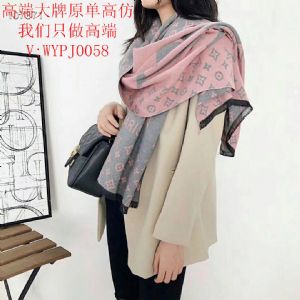 时尚大牌围巾一手货源，免费招代理，一件代发，无需囤货