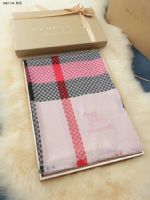 著偧品围巾怎么买？厂家围巾哪里有？